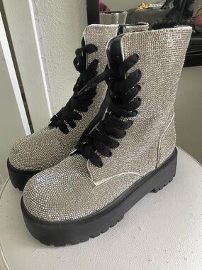 Glitter Rhinestone Platform Lace-Up Combat Boots - Silver